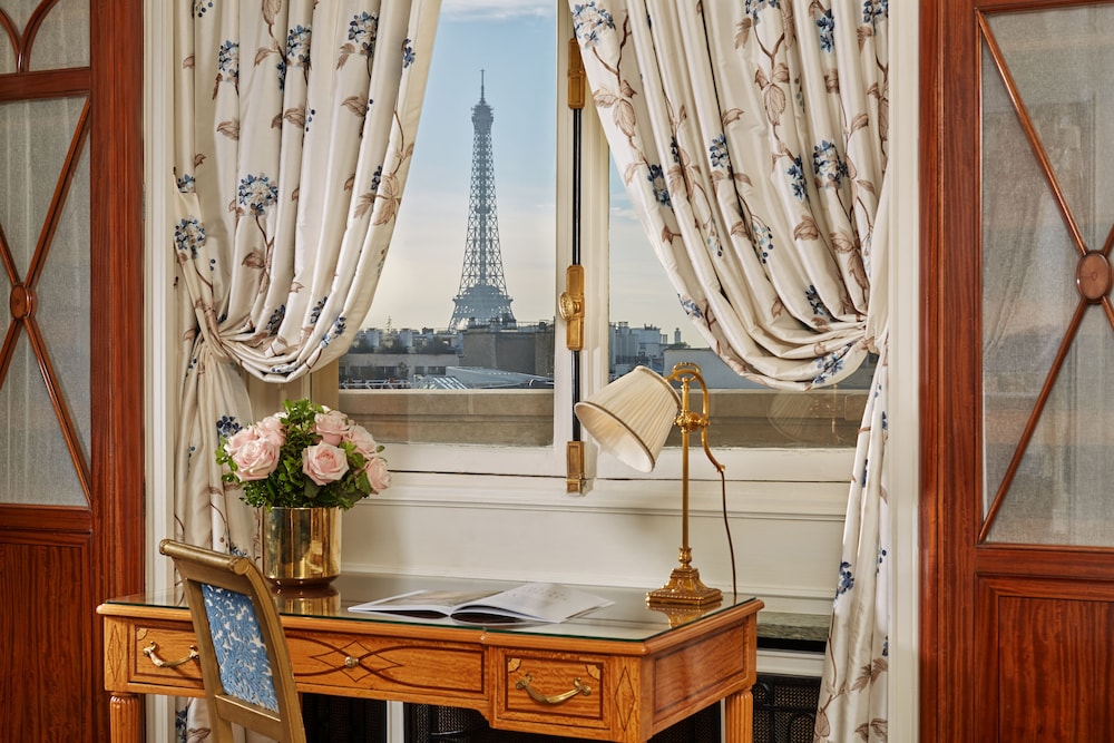 HOTEL RAPHAEL 24/80