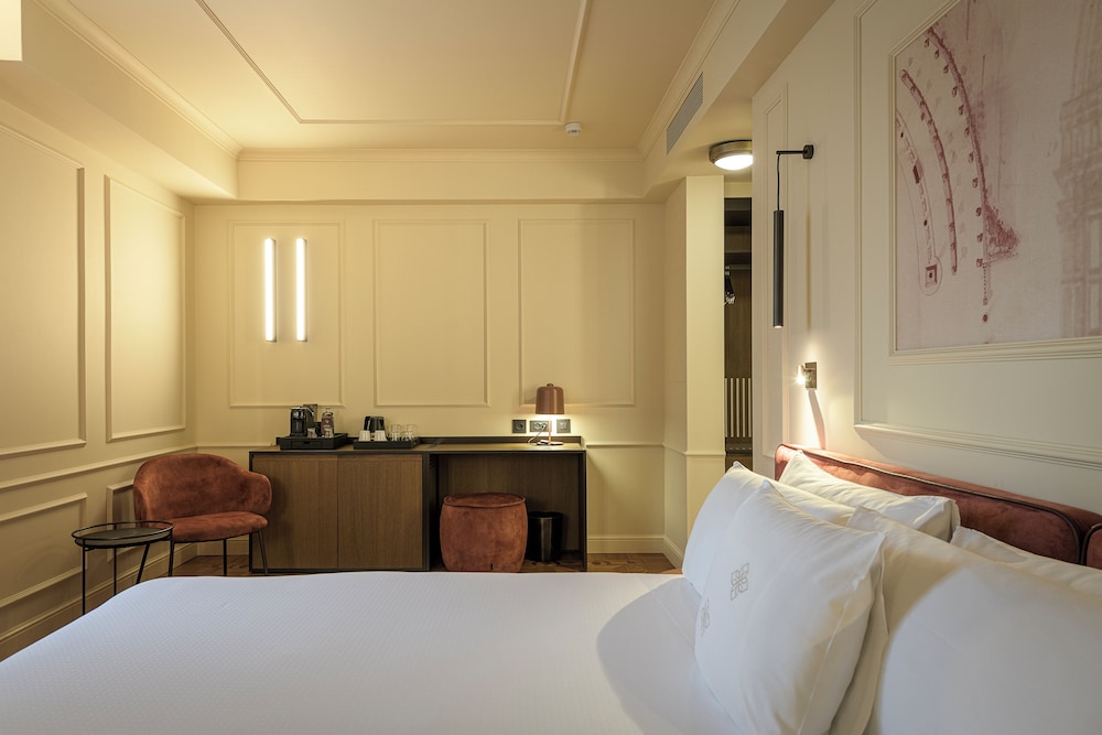 PREMIUM, DOUBLE BED