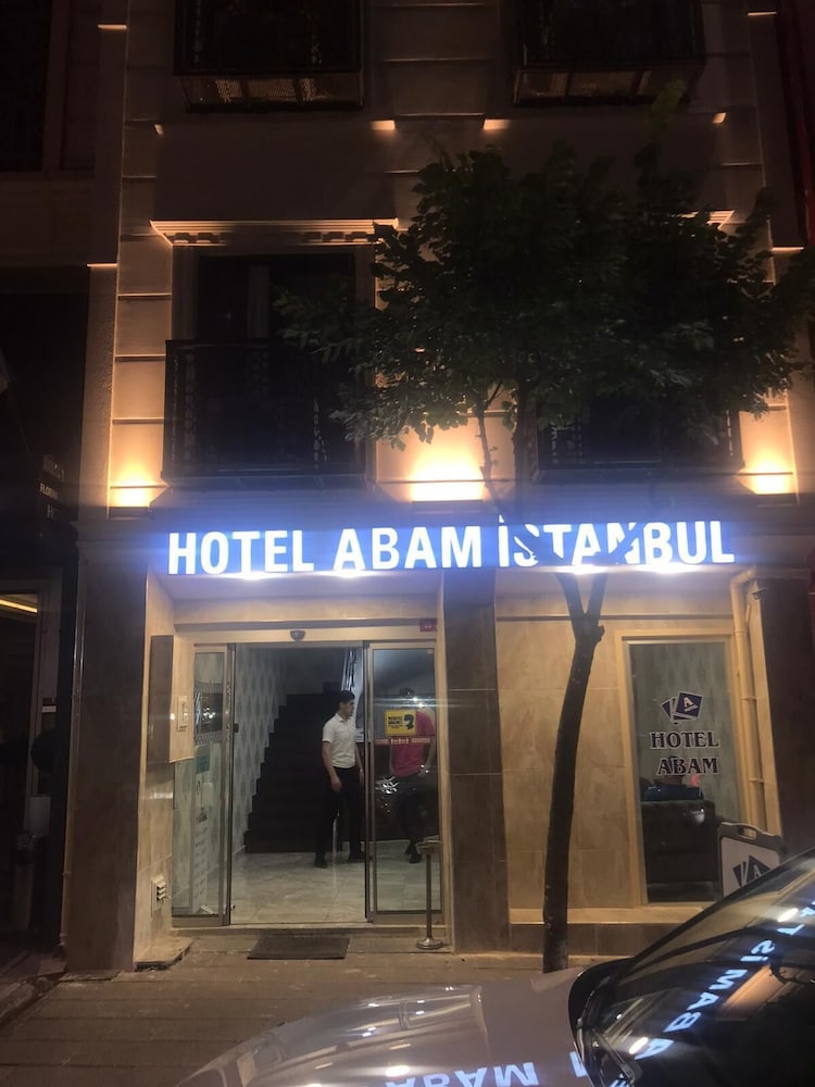 Abam Hotel 2/39