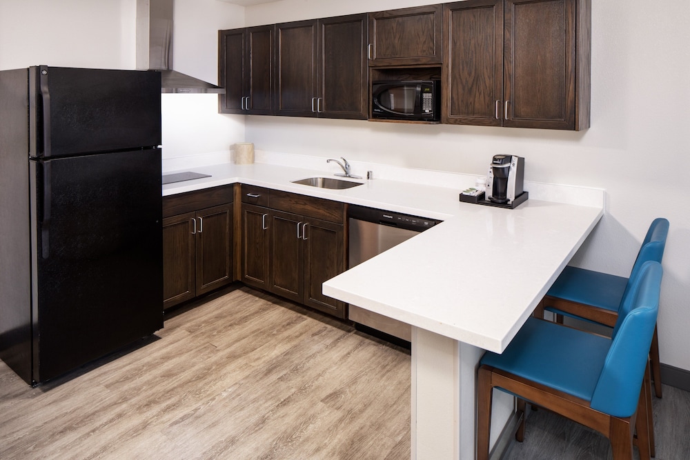Holiday Inn Express Hotel and Suites Los Alamos Entrada Park 37/73