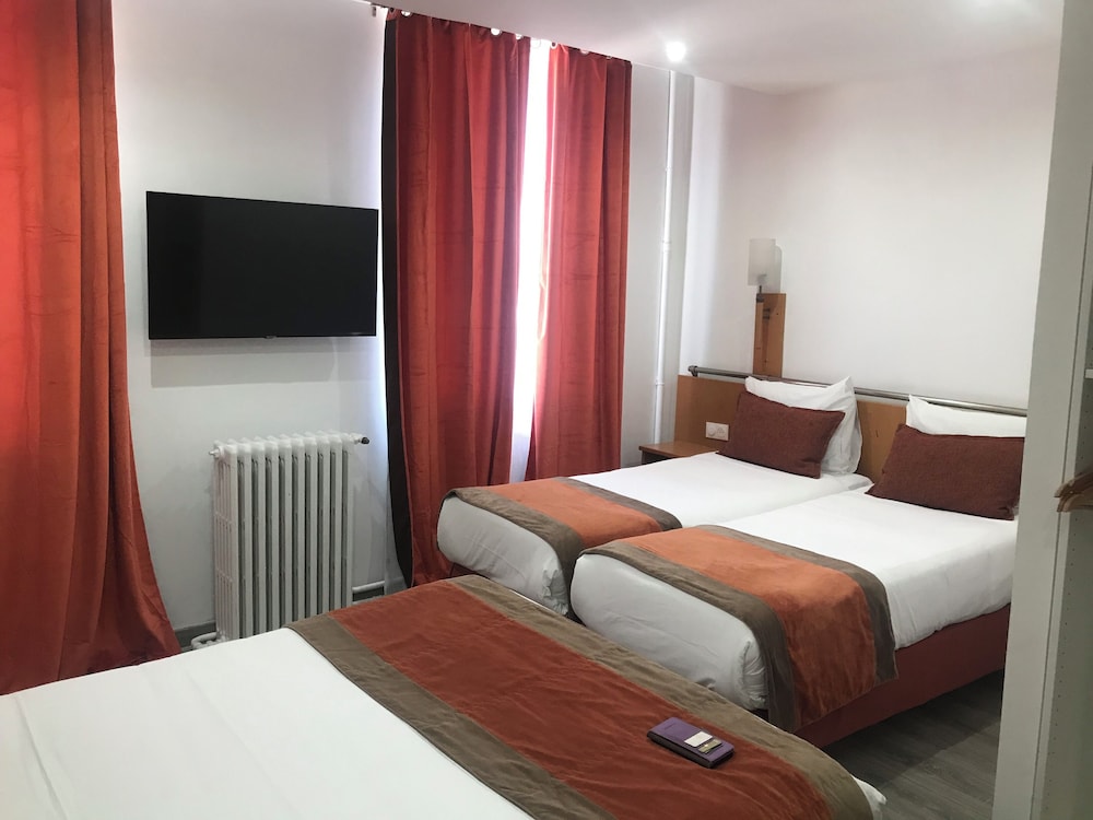 Morand Hotel 17/50