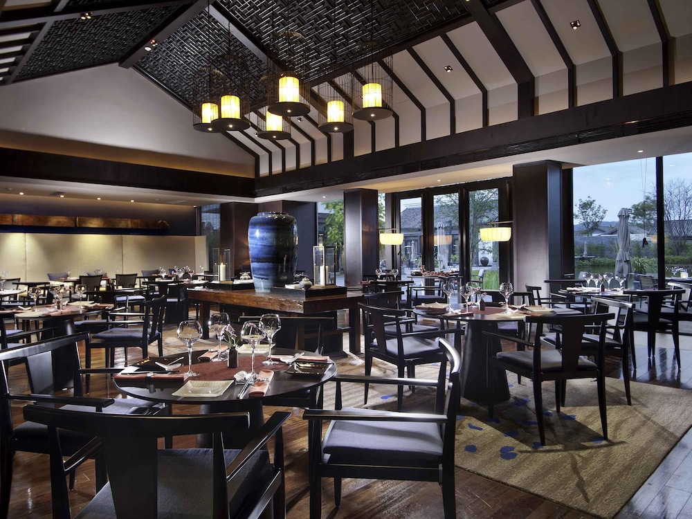 PULLMAN LIJIANG RESORT AND SPA 35/50