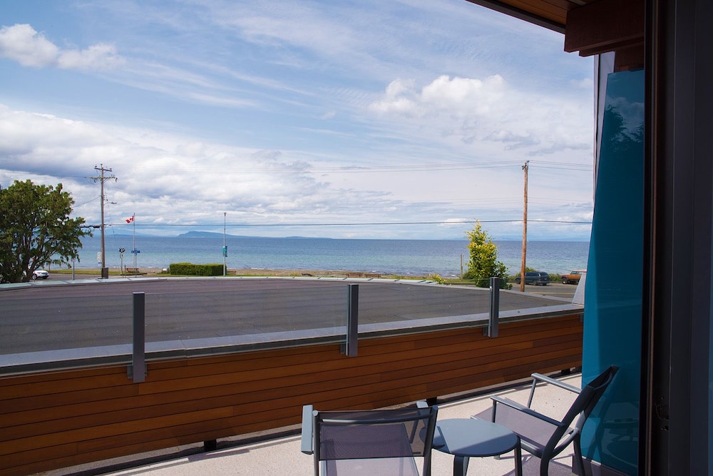 Qualicum Beach Inn 5/70
