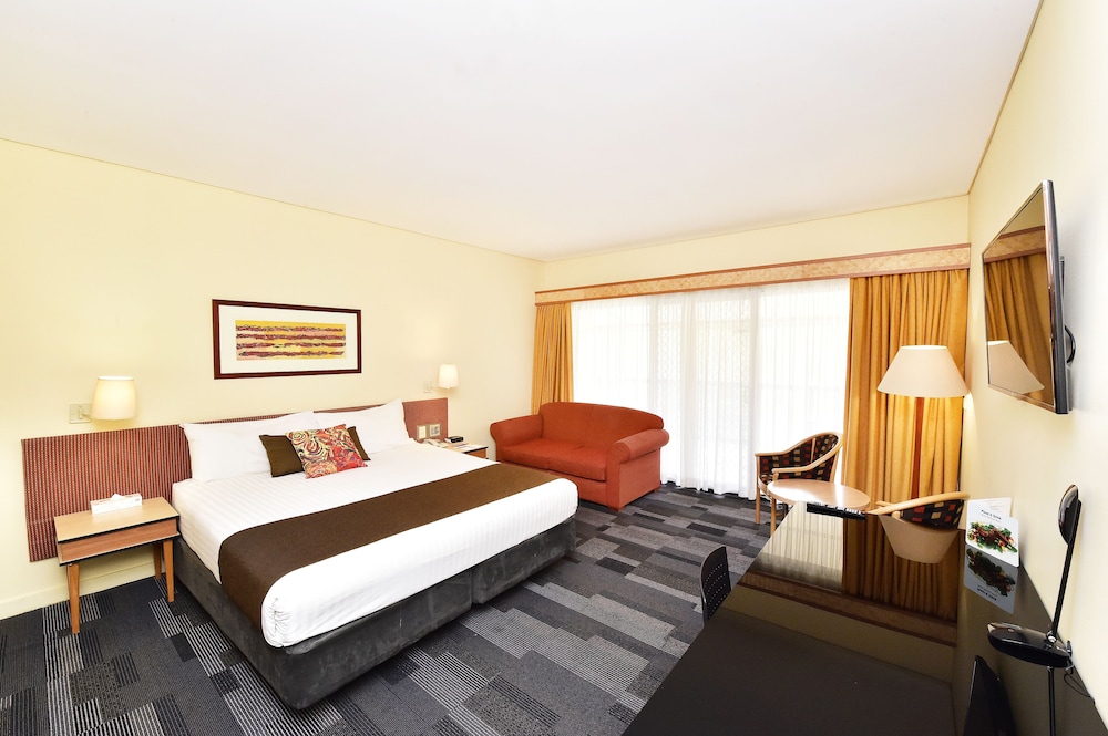 Mercure Alice Springs Resort 8/57