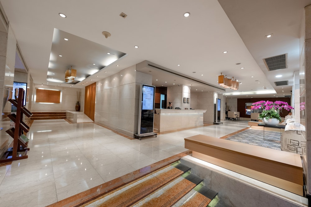 Lobby at Palace Hotel Saigon, SAIGON / HO CHI MINH CITY