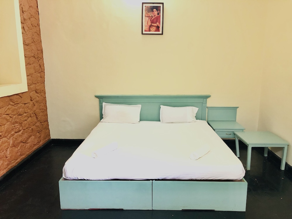 PUNARJANI AYURVEDIC RESORTS 25/64