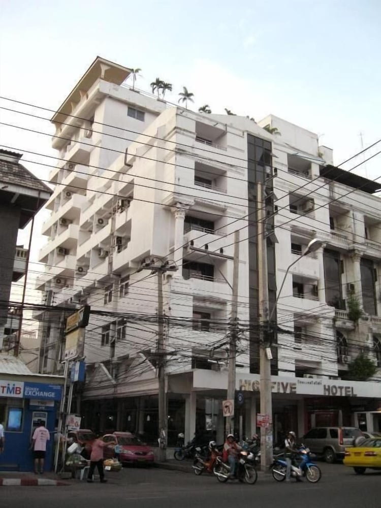 Highfive Hotel 5/70