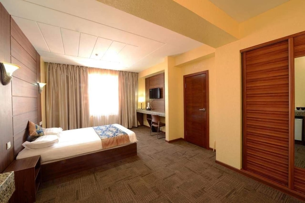 Zolo Hotel 14/38