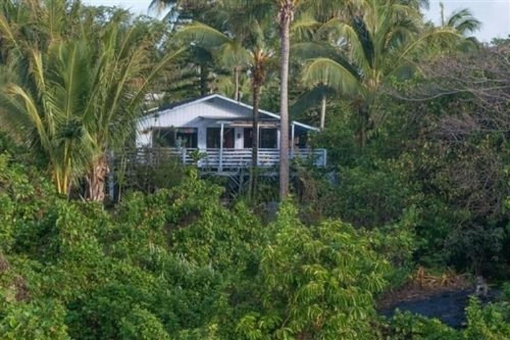 Ma'ukele Lodge 46/50