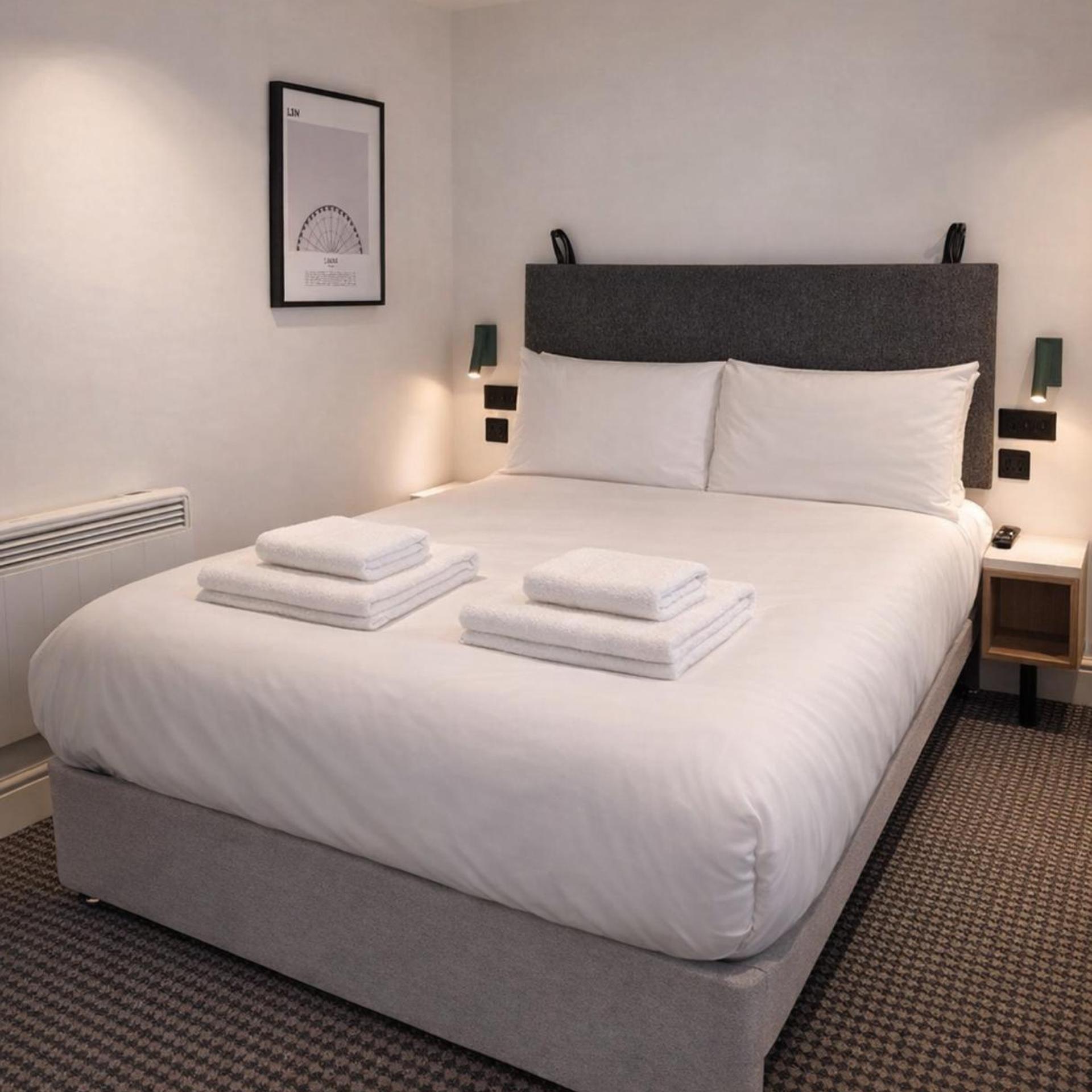 Room, Double or Twin Bed