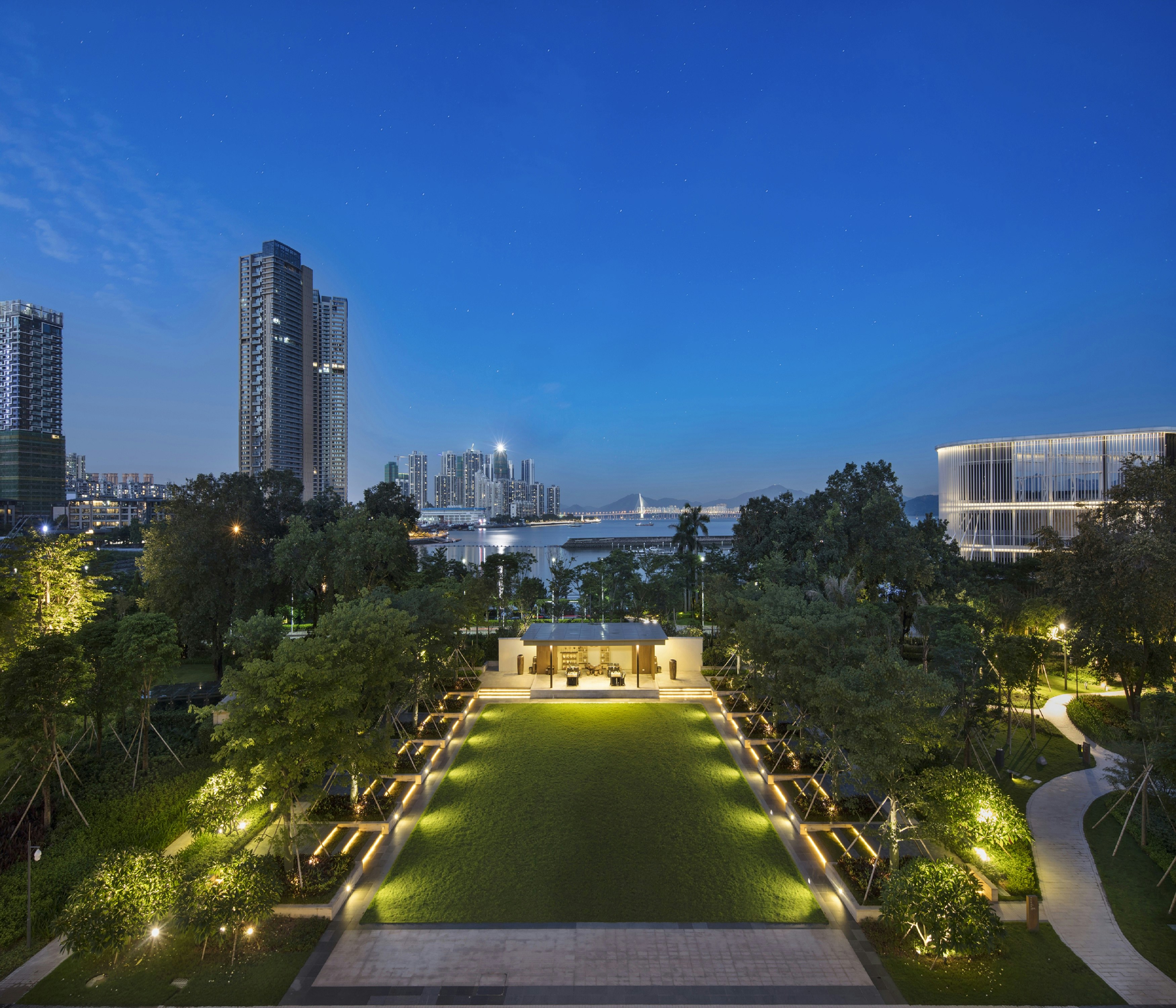 Hilton Shenzhen Shekou Nanhai 87/89