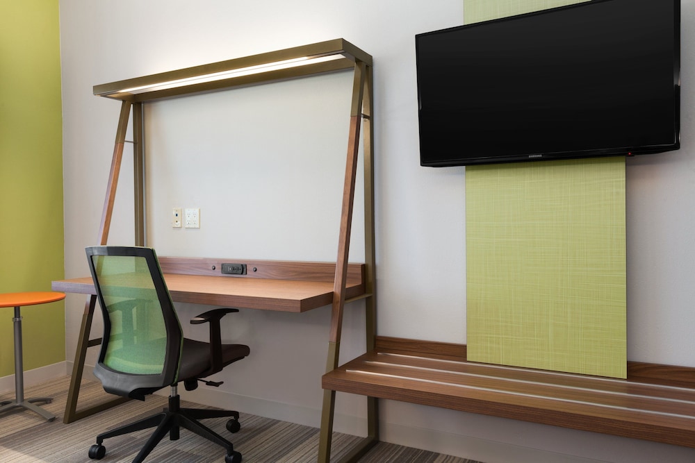 Holiday Inn Express And Suites Edinburg Mcallen Area 47/51