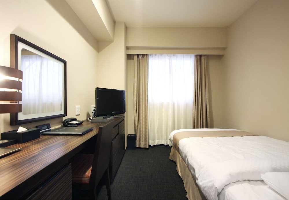 INTERNATIONAL HOTEL UBE 13/49