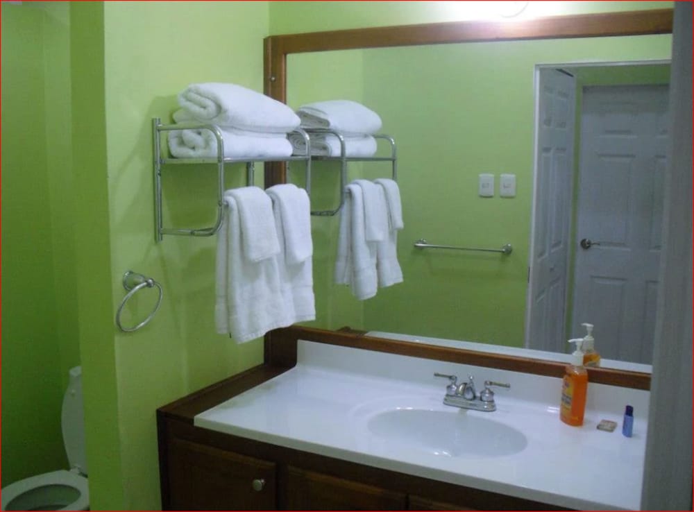 Piarco Village Suites 17/20
