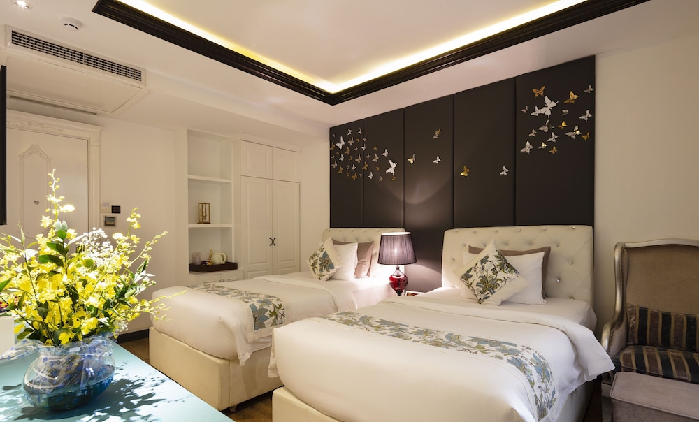 A&EM Saigon Hotel 21/77