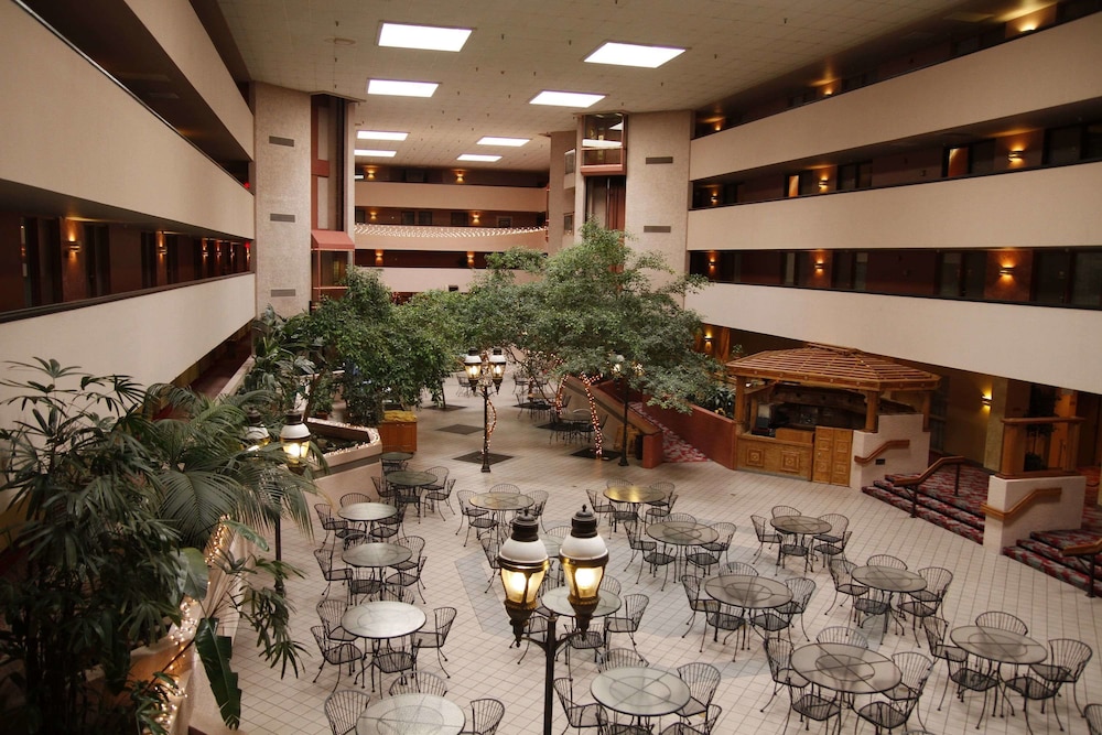 Ramada by Wyndham Viscount Suites Tucson East 30/38