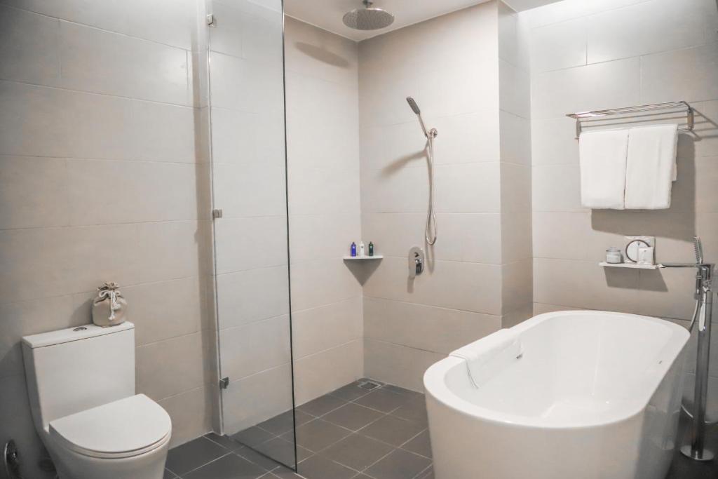 3 Bedrooms, Suite, NAMAN RETREAT 2/3