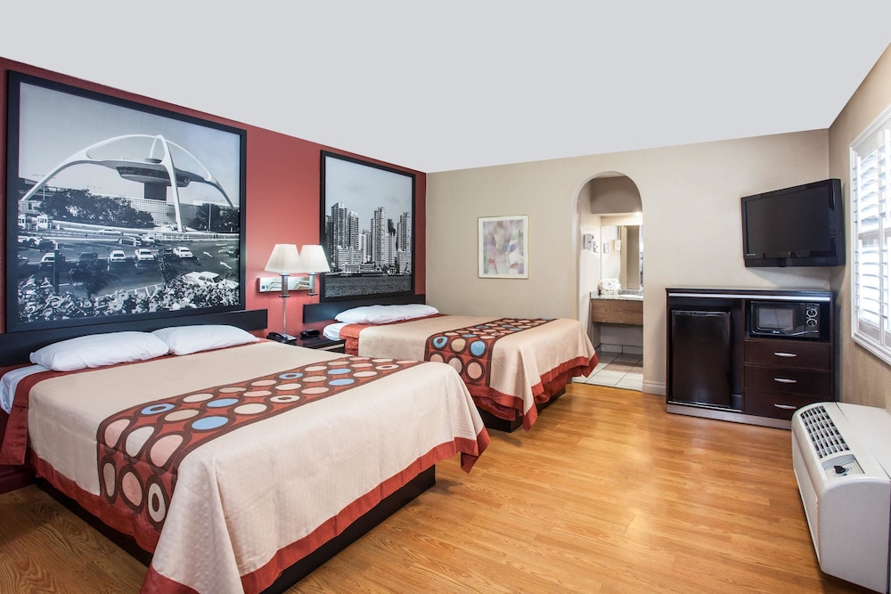 Motel6 Pasadena, CA – Old Town Pasadena Area 10/30