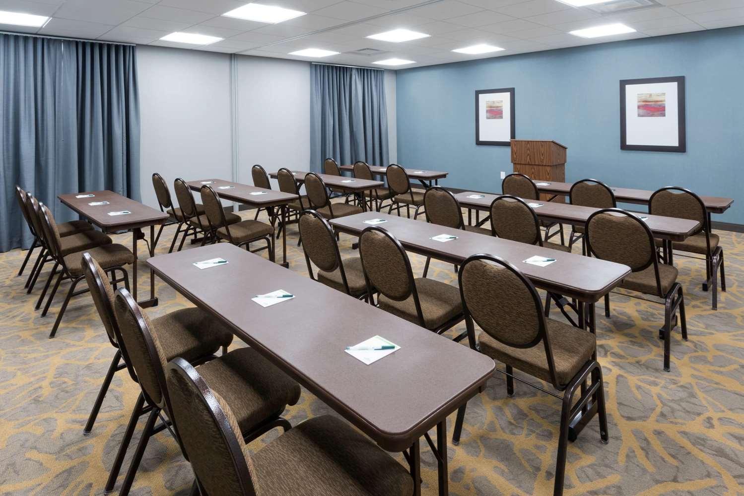 Wingate By Wyndham Sidney 6/12