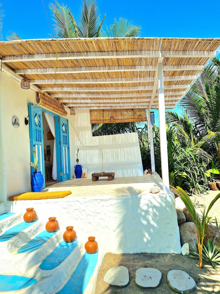 Coconut Garden Beach Resort 22/47