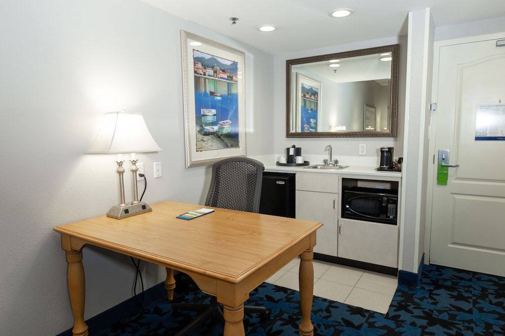 Hampton Inn Suites Jacksonville South St Johns Town Center Area 27/34