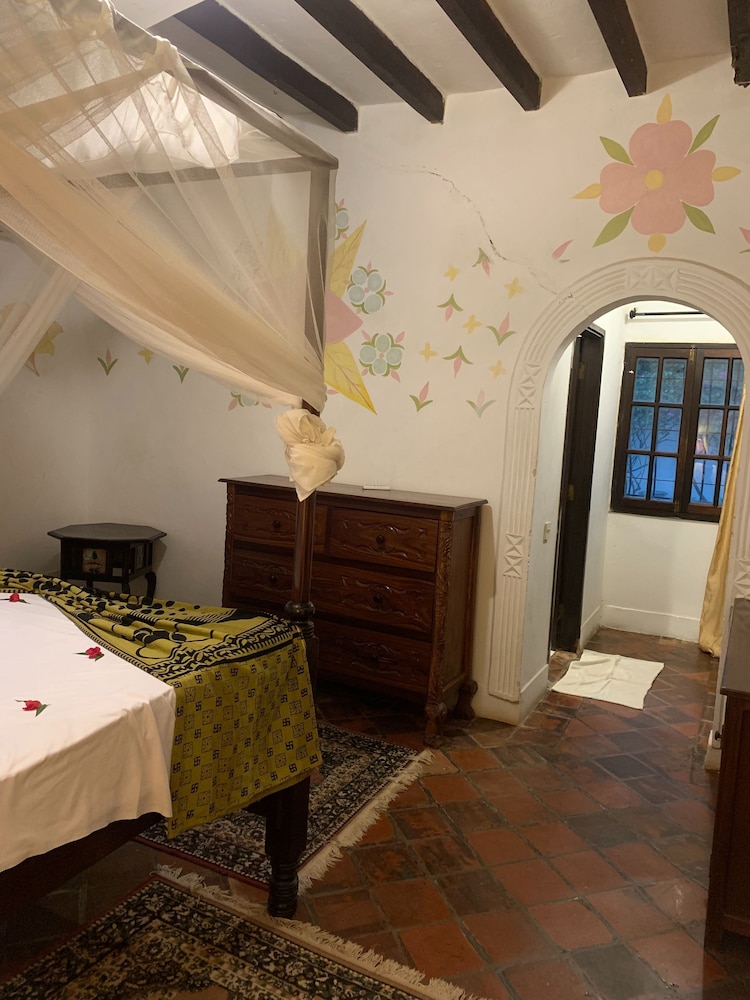 Kenyan House Boutique Hotel 19/36
