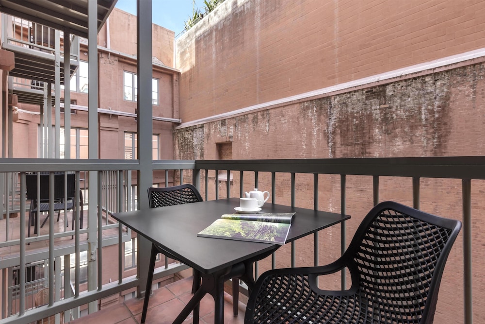 Oaks Sydney Goldsbrough Suites 56/69