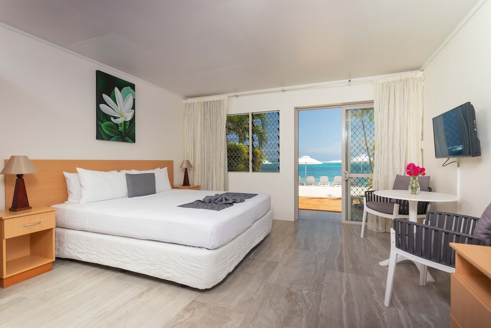 Moana Sands Beachfront Hotel 19/58