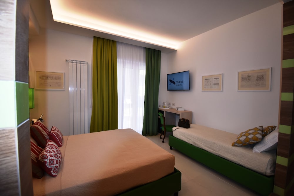Melody Sorrento Suites 21/44