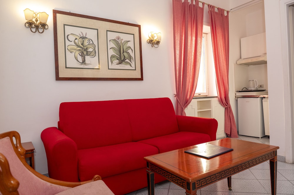 Palatium Mari Hotel 48/75