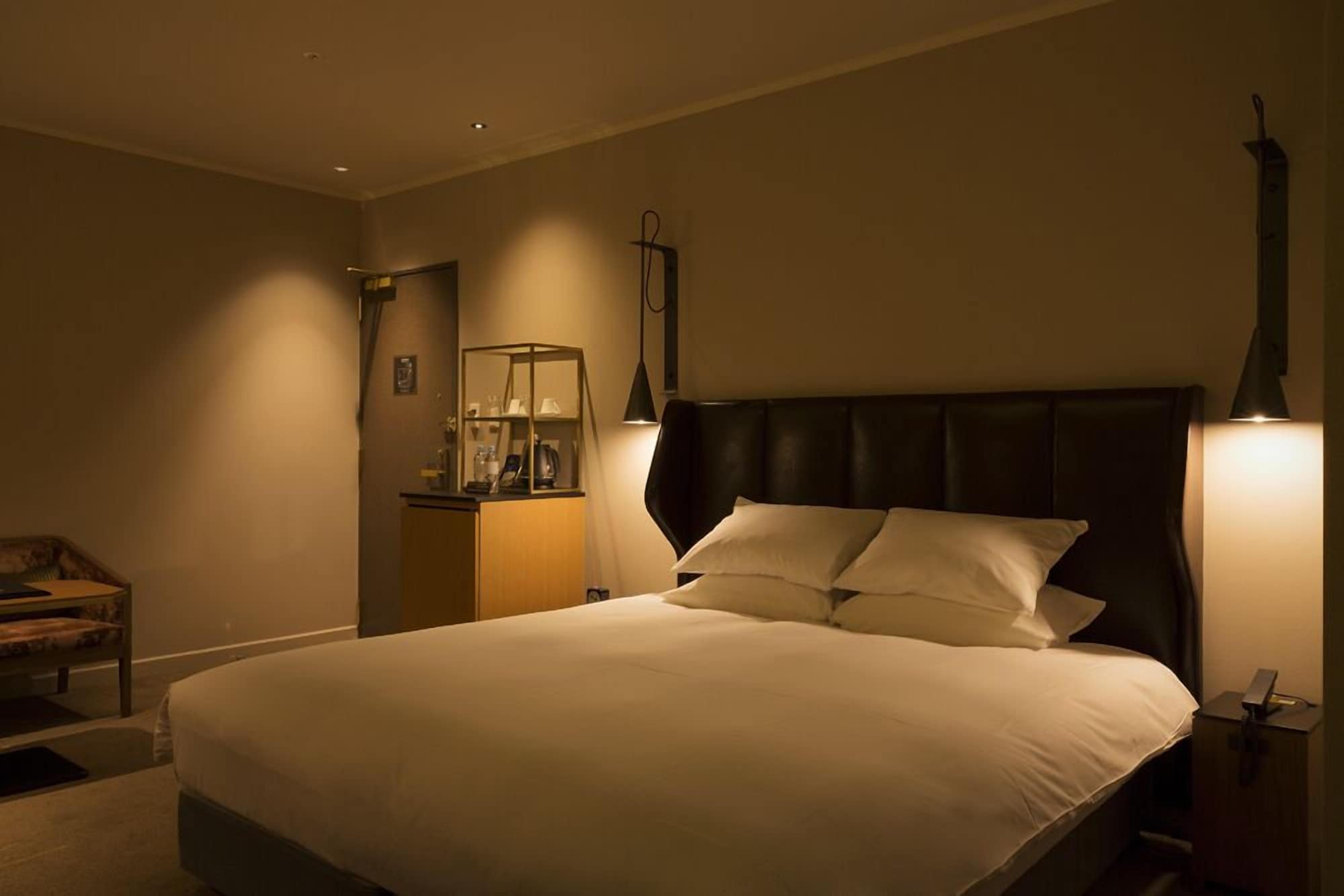TYPE B, DELUXE, DOUBLE BED, CLUB LOUNGE ACCESS