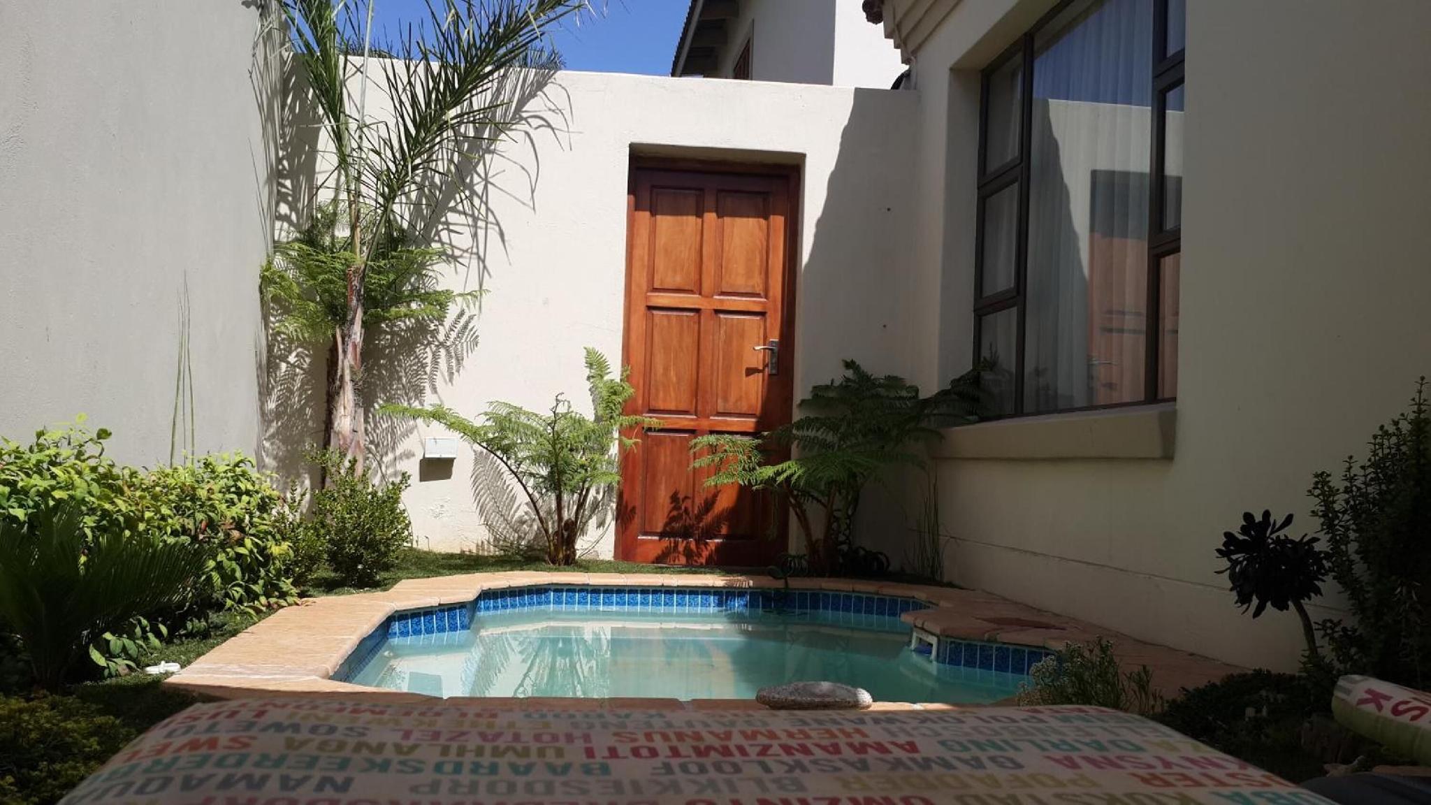 Eagle Rock Executive Guest House 30/35