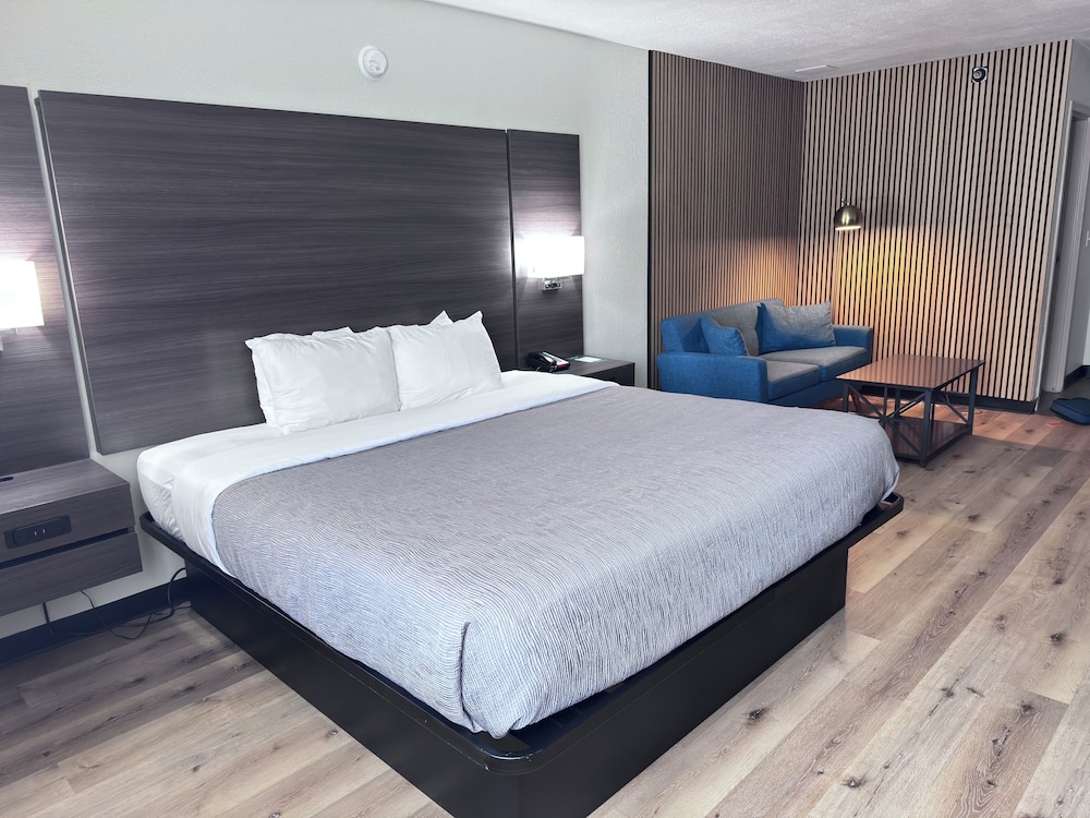 Upgrade, King Bed