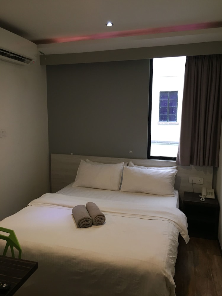 KINO HOTEL 17/51