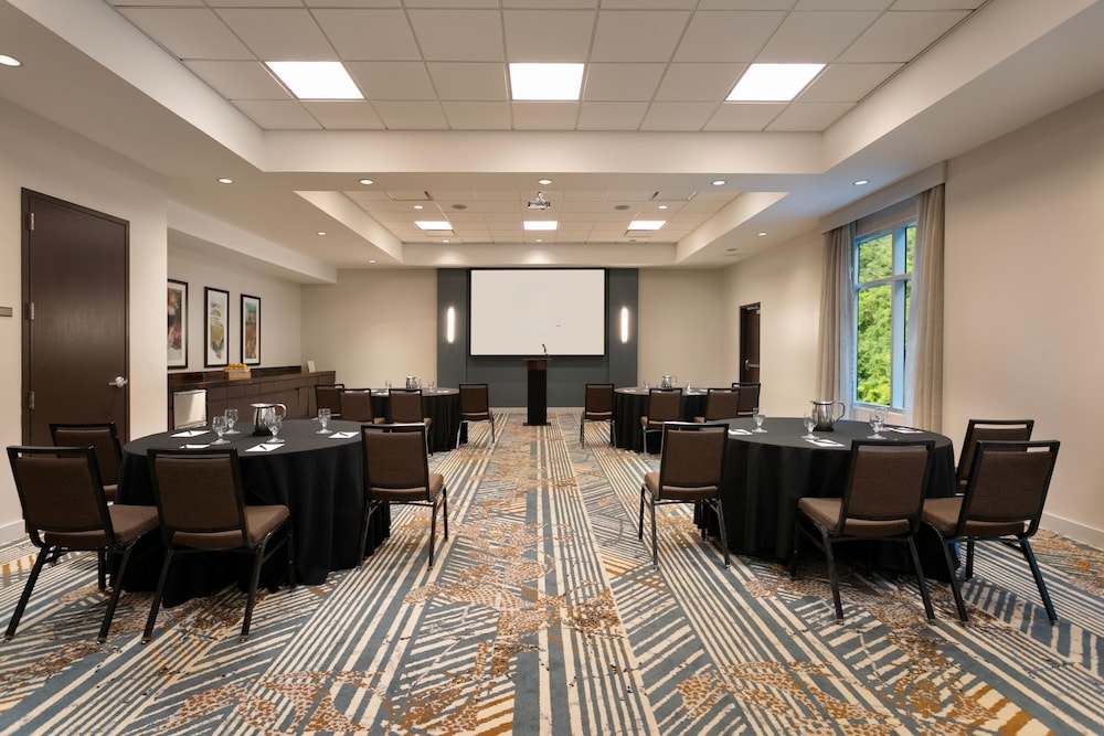 Hyatt Place Bayamon 57/65