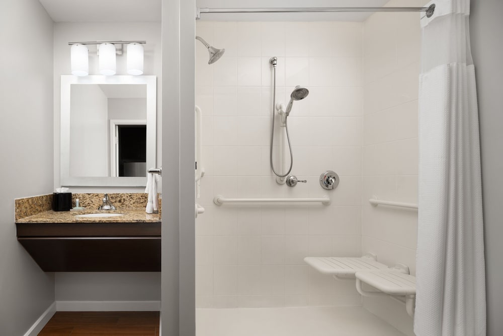 Towneplace Suites Champaign Urbana Campustown 48/48