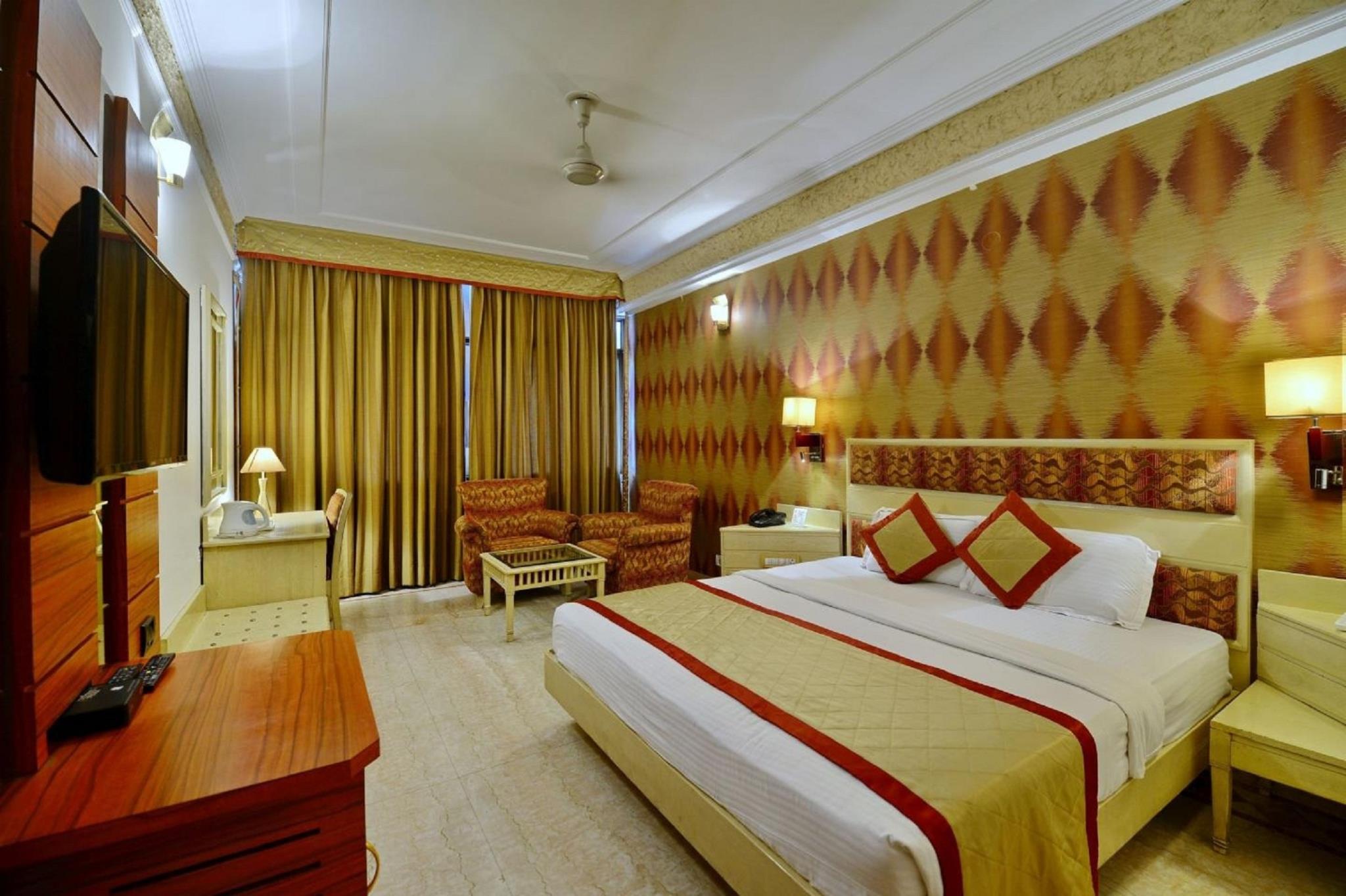 Hotel Park Grand Chandigarh 8/17