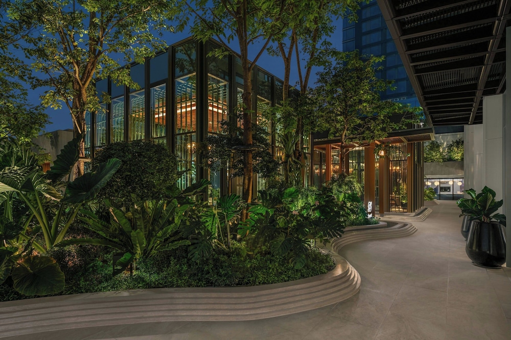 The Ritz-Carlton, Bangkok 38/45