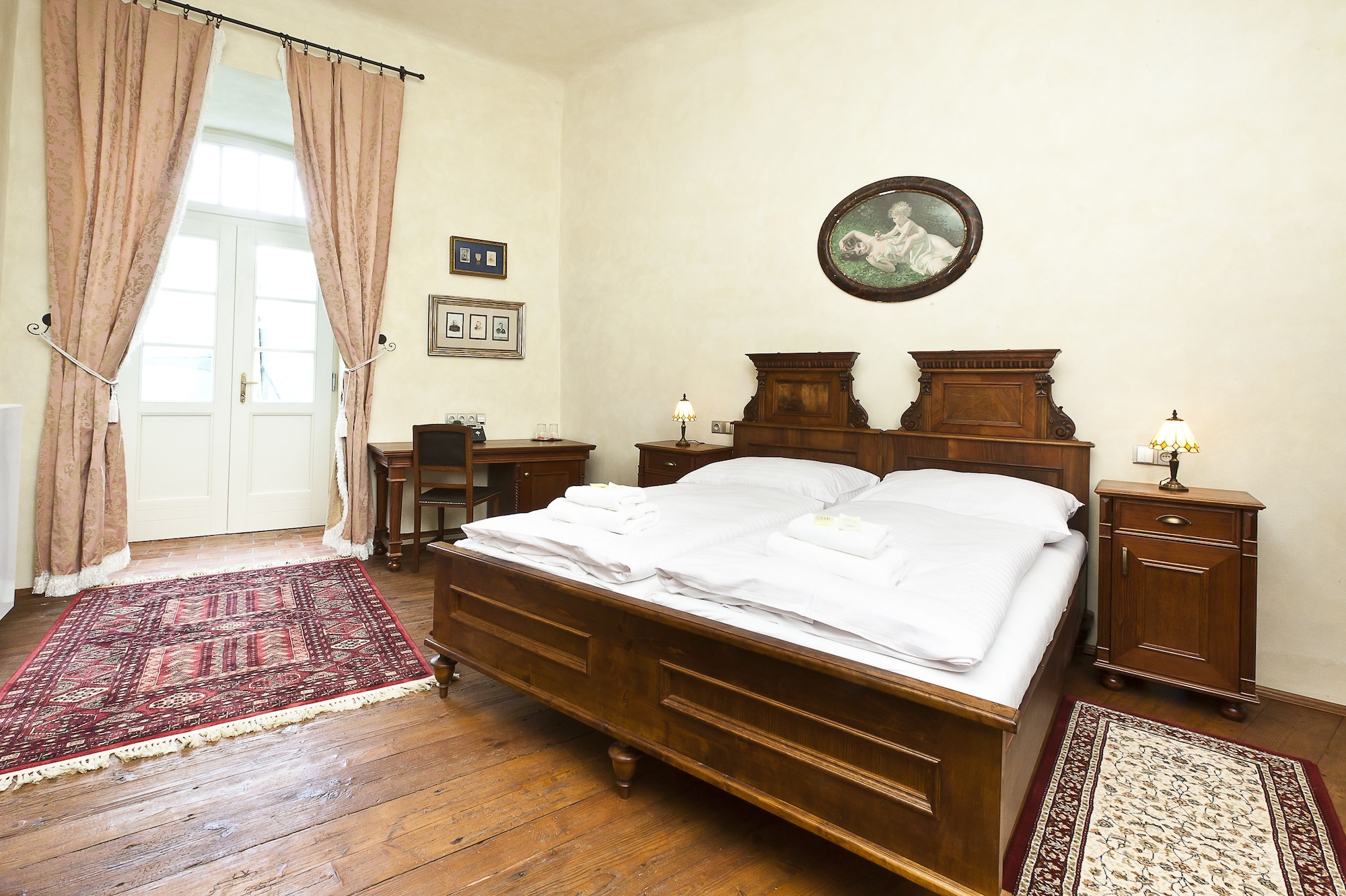 غرفة كومفورت بسرير مزدوج، Hotel Latran 5/10