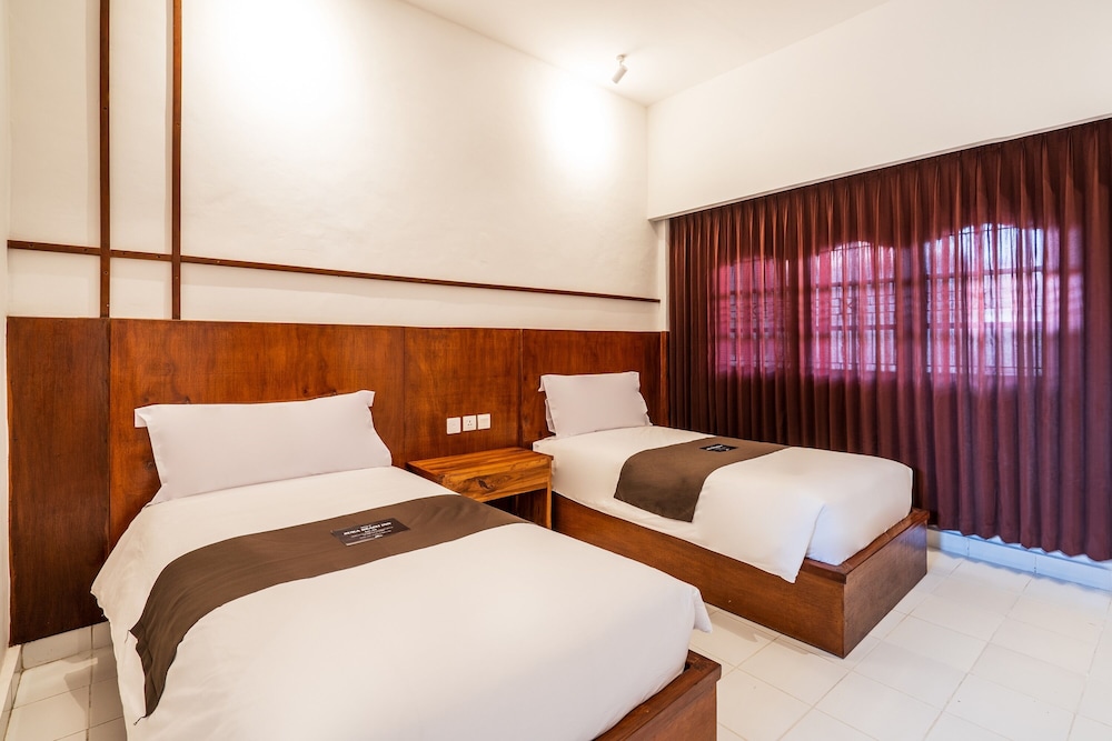 Suka Beach Inn 18/65
