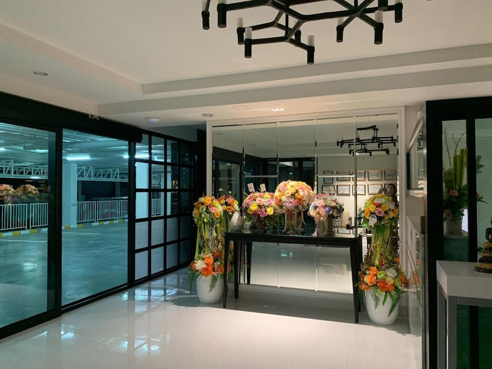 iCare Residence & Hotel 9/41