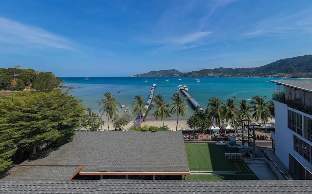 Liv Hotel Phuket Patong Beachfront 44/69