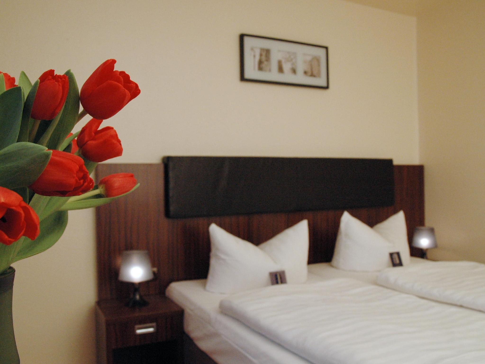 Standard, Triple, 3 Beds