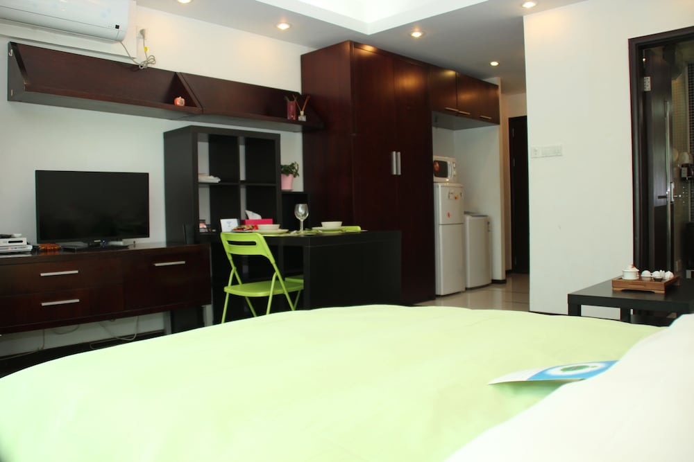 World Union Service Apartment Cosmo 33/72