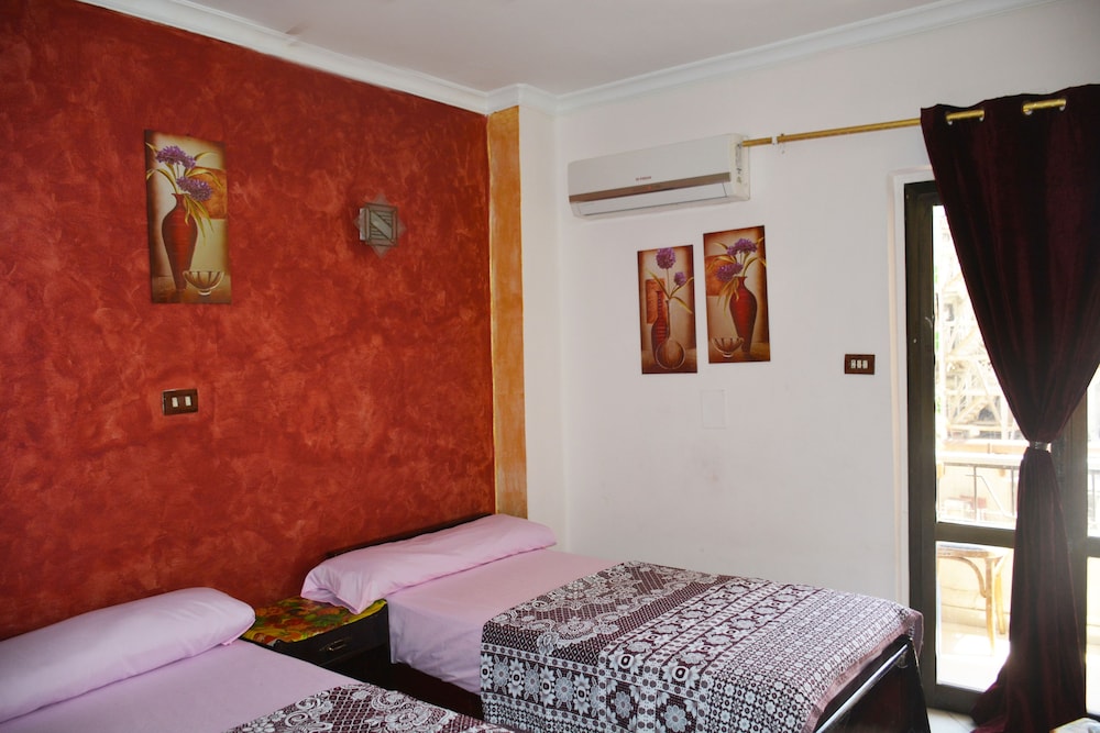 City Hostel 12/50