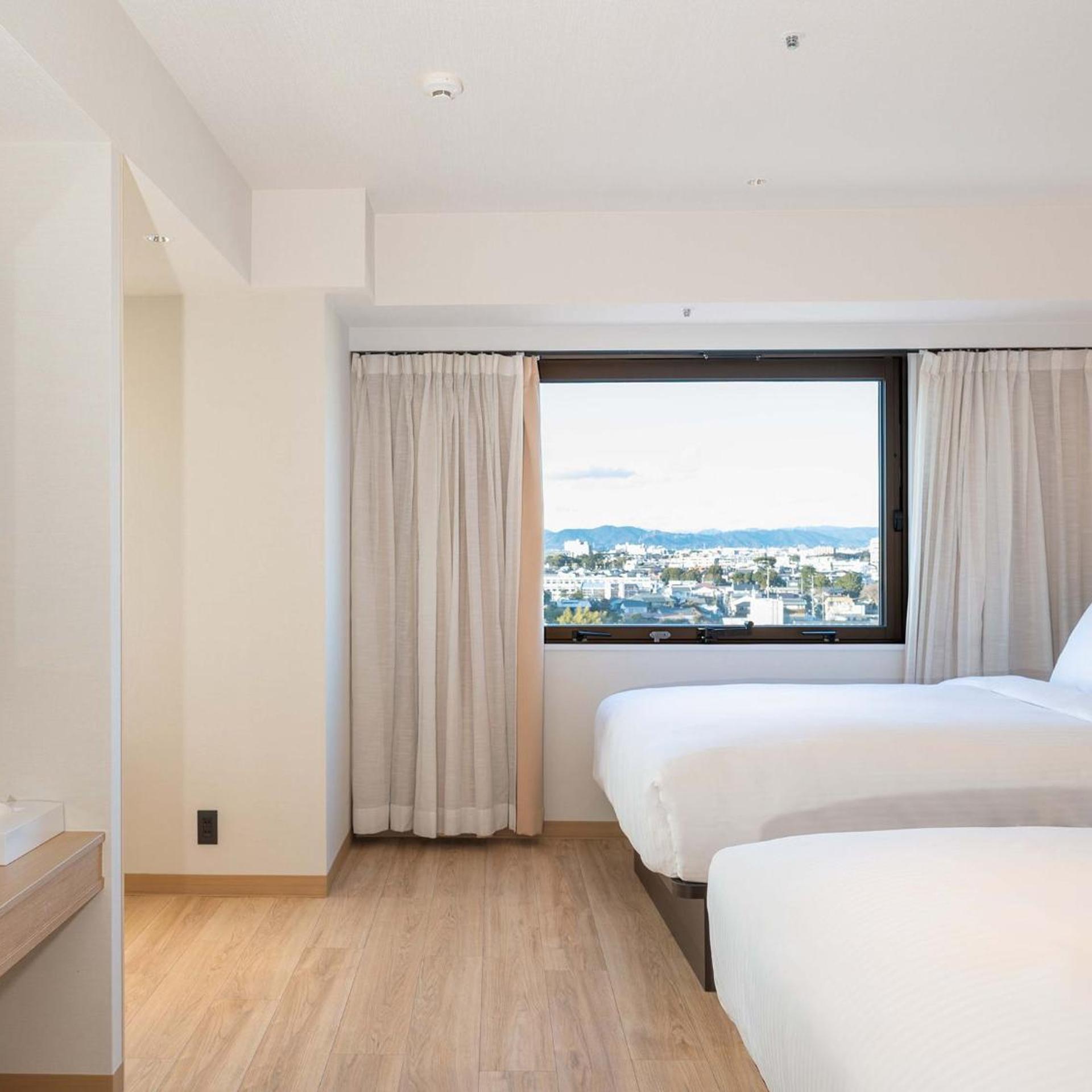 Deluxe, Twin Beds