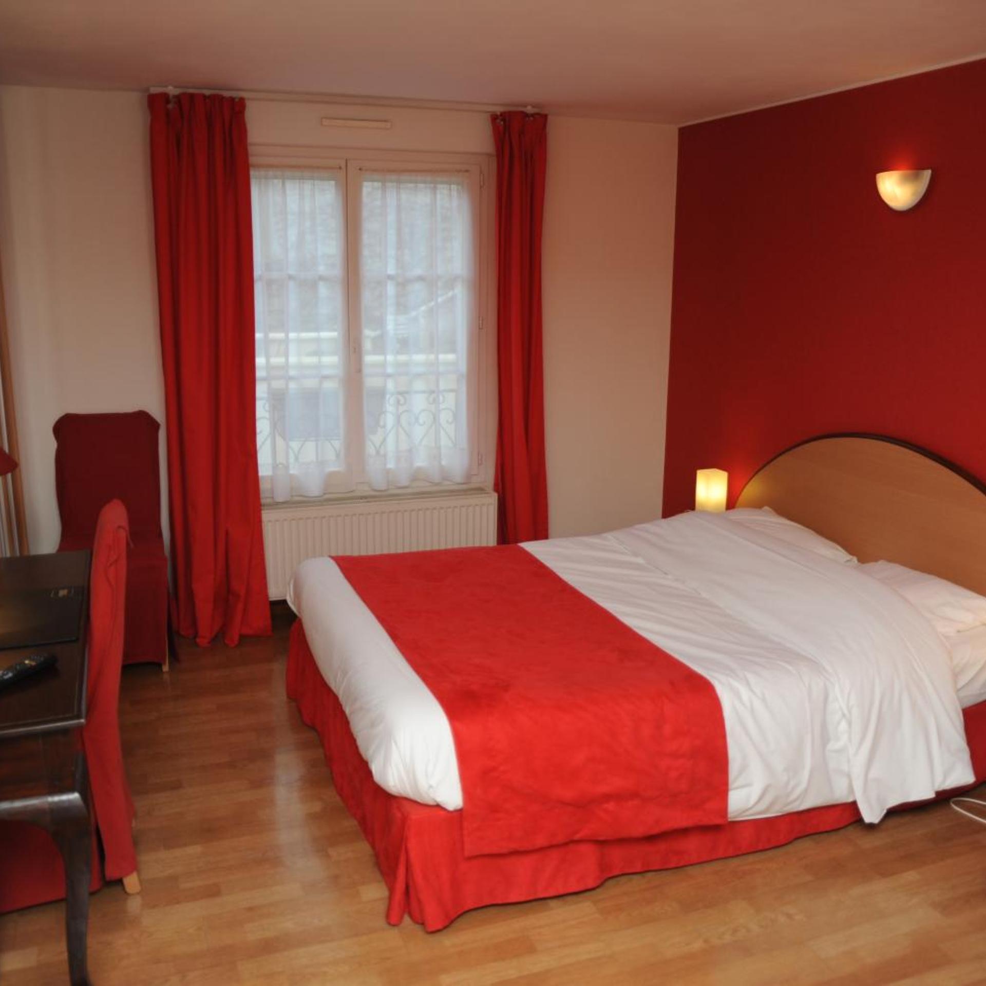 LOGIS HOTEL ECU DE FRANCE 10/45