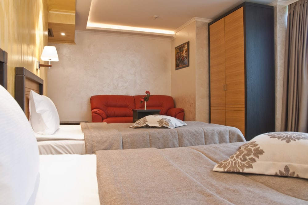 Casino Hotel Efbet 25/72
