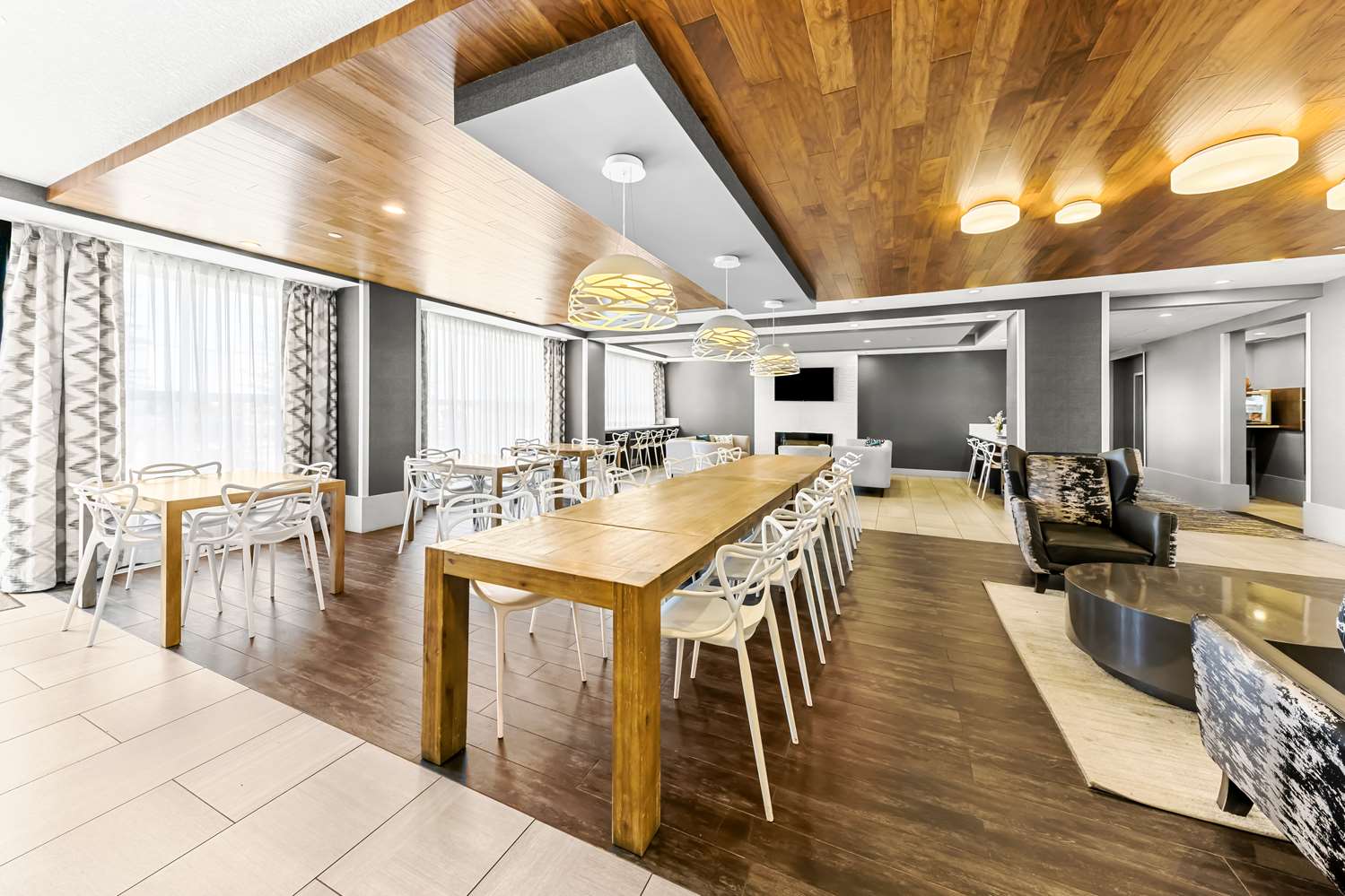 Best Western Plus Airdrie Gateway 33/50