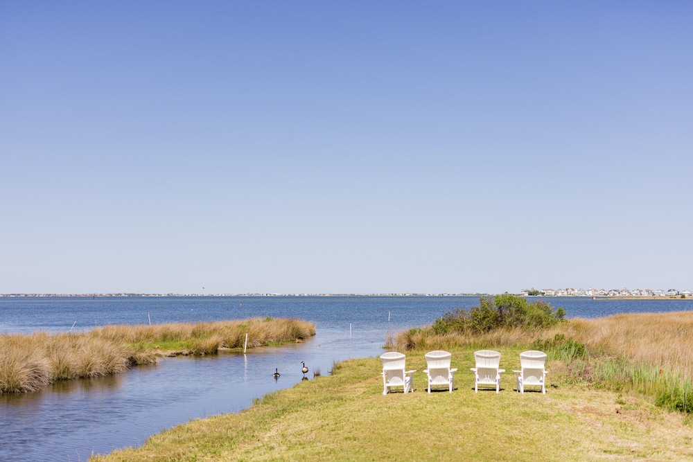 The Burrus House Inn Waterfront Suites 43/50